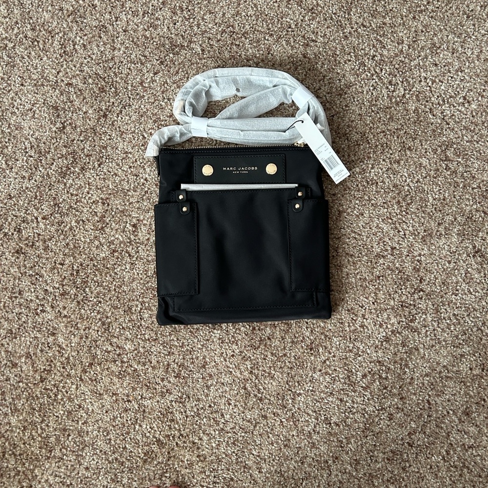 NWT - Marc Jacob’s Preppy Swing Nylon Flat Crossbody Purse